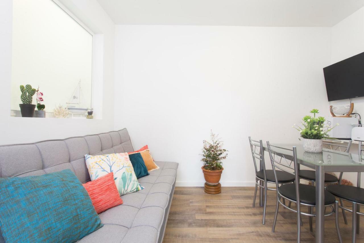 Rochinha Cozy Home ฟุงชาล ภายนอก รูปภาพ